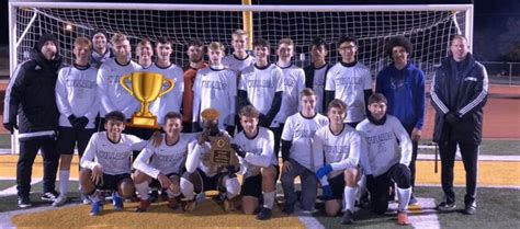 stlhssports|Boys Soccer .